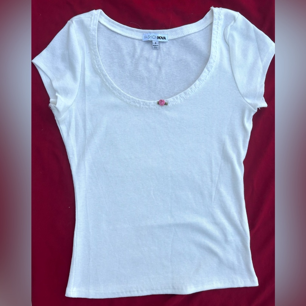 Fashion Nova White Short Sleeve Tee
